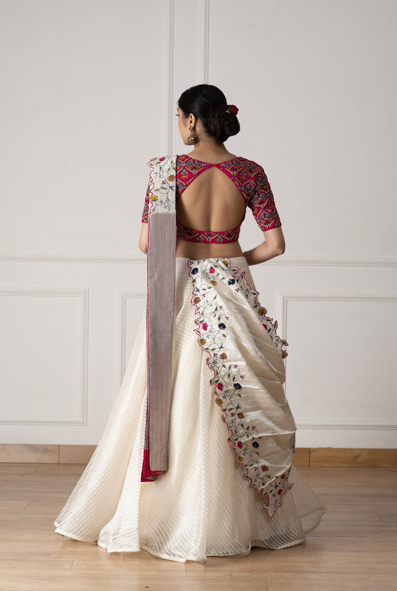 Embroidered Pink Silk Blouse And White Dupatta Lehenga Set