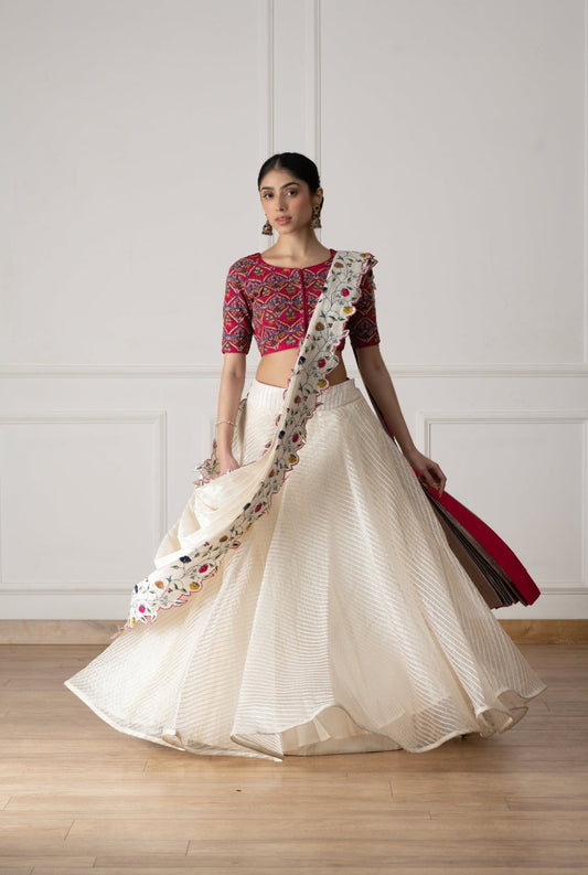 Embroidered Pink Silk Blouse And White Dupatta Lehenga Set