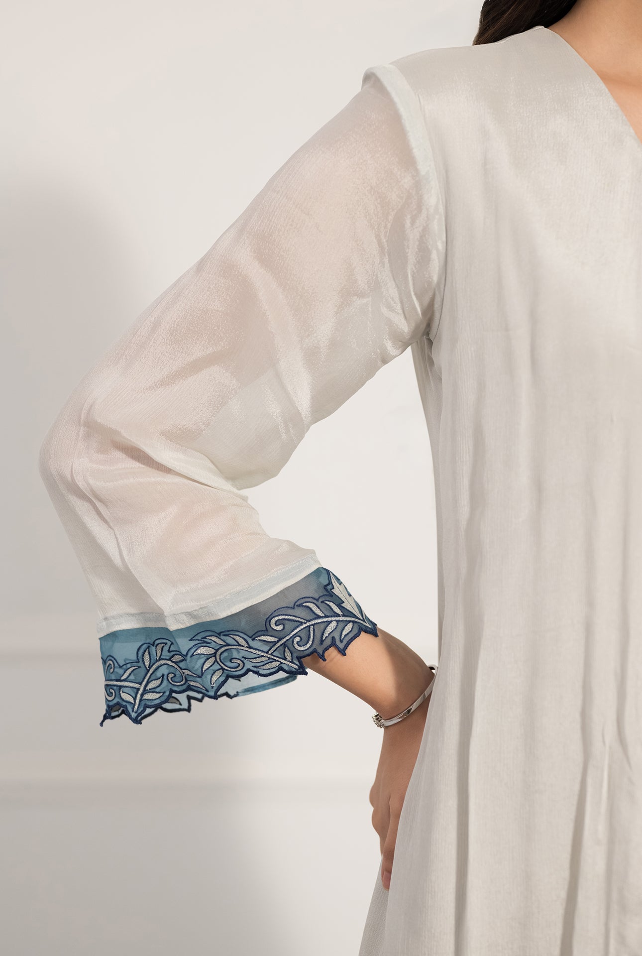Elegant Chinon Kurta with Embroidered Organza Dupatta