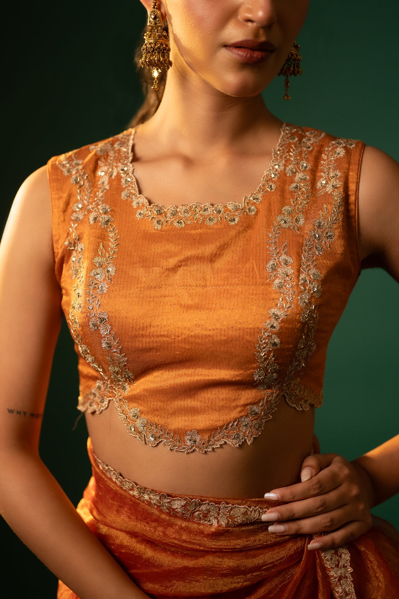 Crushed Tissue Zari Work Saree